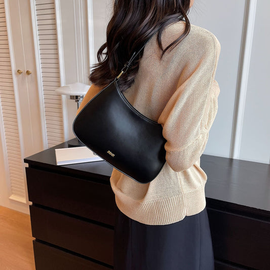 Women's Leather Shoulder Bag UK – Minimalist Adjustable Strap | The Odine | Huna