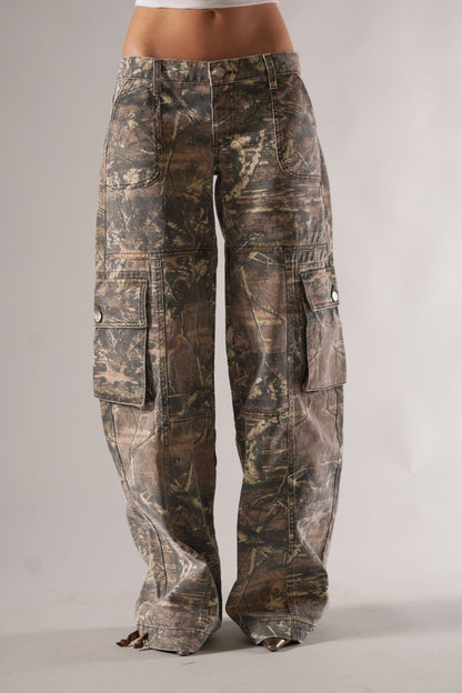 Women's Camo Cargo Pants UK – Utility Pockets | The Robyn | Huna