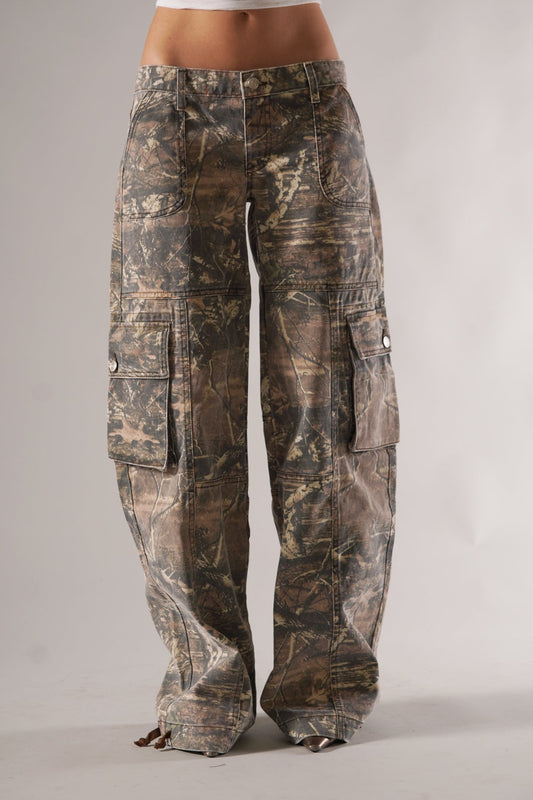 Women's Camo Cargo Pants UK – Utility Pockets | The Robyn | Huna